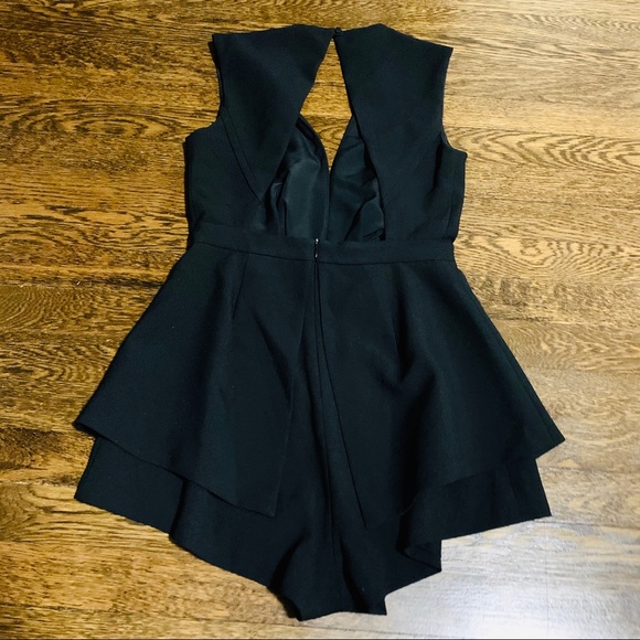 FINDERS KEEPERS Tailored Romper - Picture 2 of 4